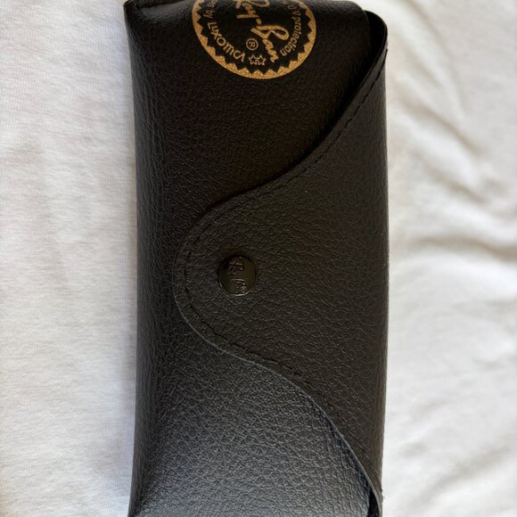Ray-Ban Sunglasses - \